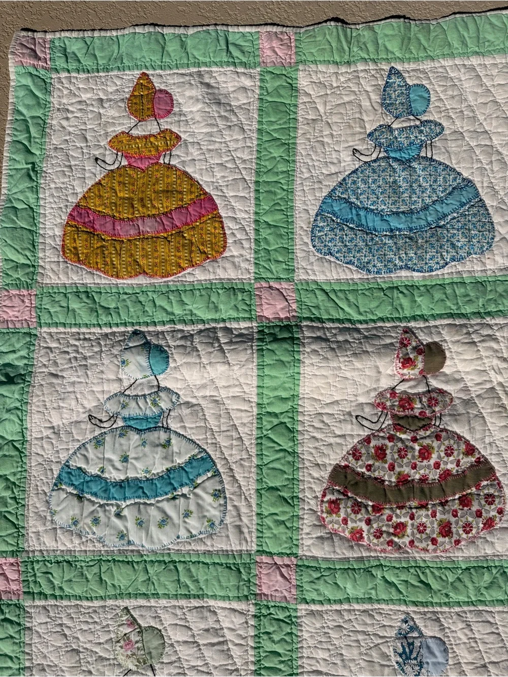 Vintage Antique Handmade Sunbonnet Sue Quilt Pastel Multicolor cottagecore